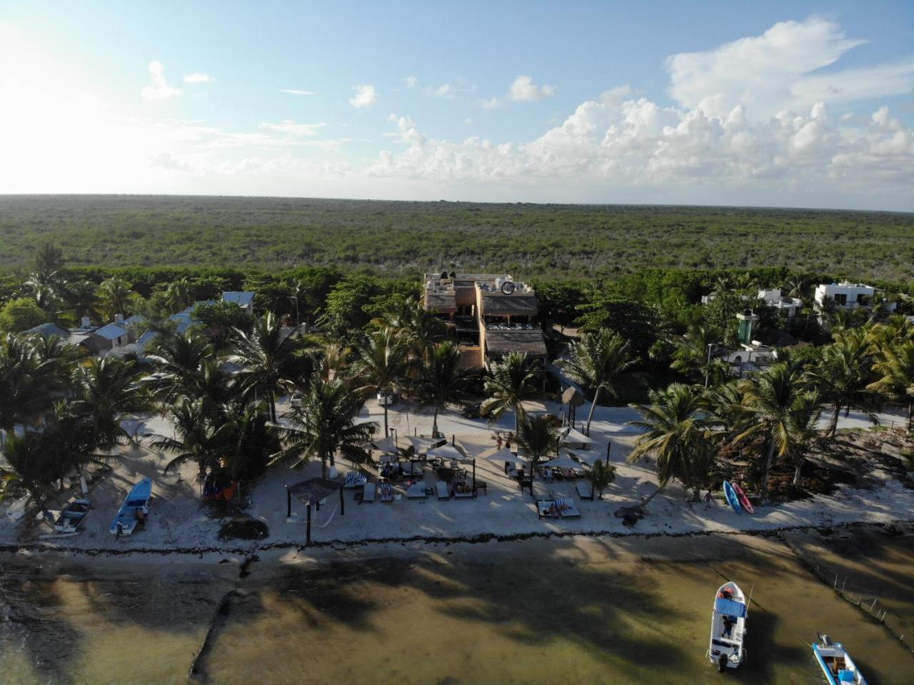 Hotel Luna De Plata Mahahual Exterior foto
